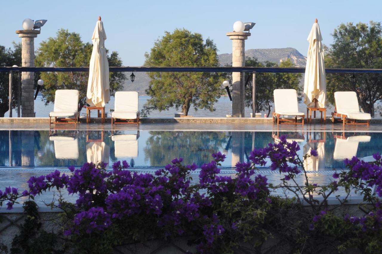 Lagada Beach Economy Hotel Adamantas Eksteriør billede