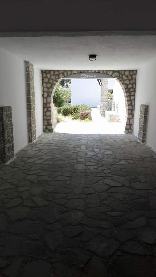 Lagada Beach Economy Hotel Adamantas Eksteriør billede